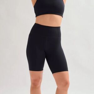 NEW Girlfriend Collective Black High-Rise Bike Short Medium